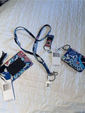 VERA BRADLEY 4 piece Lotus Flower Swirl Lanyard, Key Fob, Key Chain, Wallet NEW